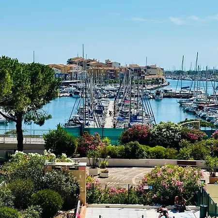 Apartman Esprit Vacances,piscine,vue Sur Le Port,parking Prive,commerces Et Restaurants