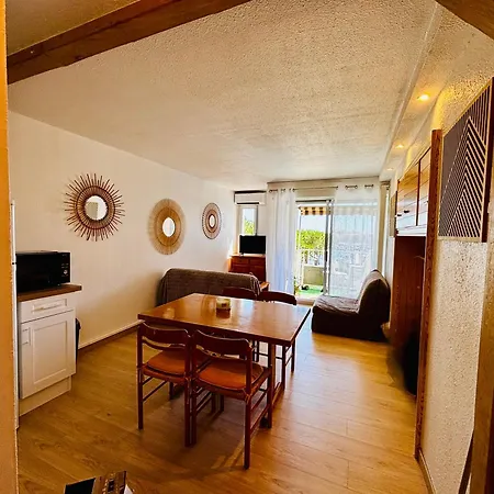 Esprit Vacances,piscine,vue Sur Le Port,parking Prive,commerces Et Restaurants Agde