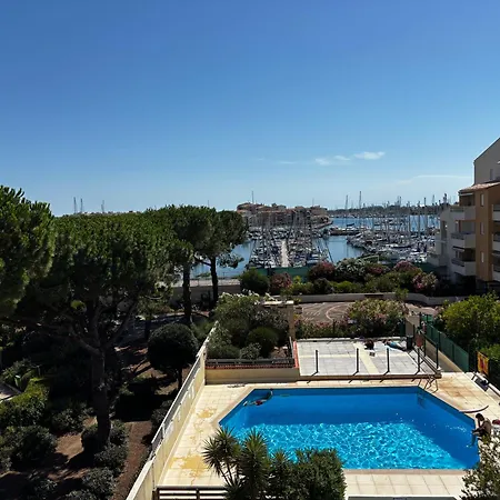 Esprit Vacances,piscine,vue Sur Le Port,parking Prive,commerces Et Restaurants